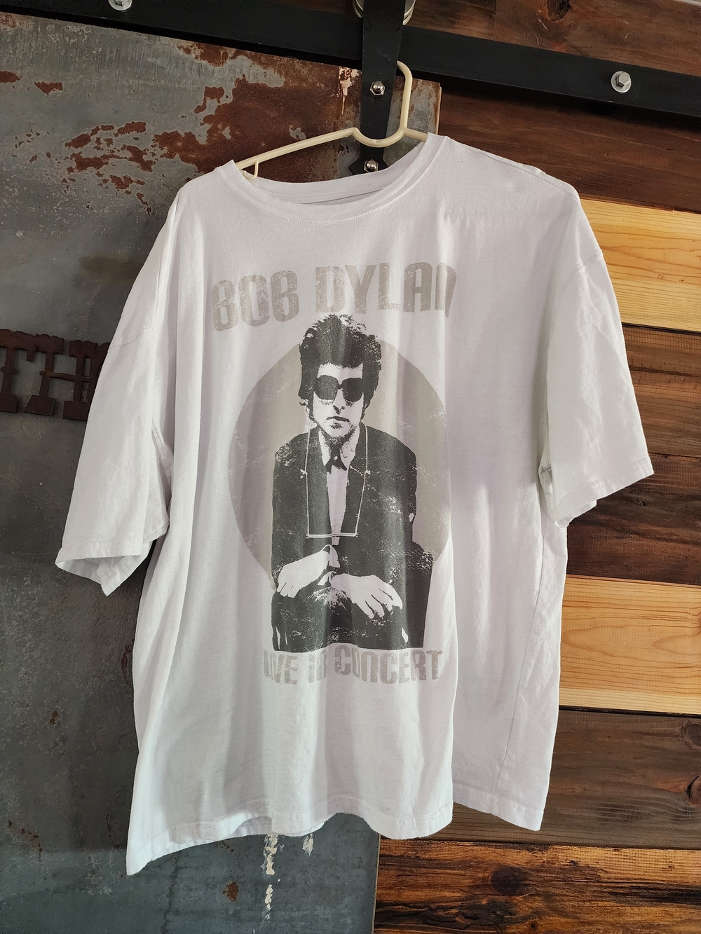 Bob Dylan In Concert Graphic Tee